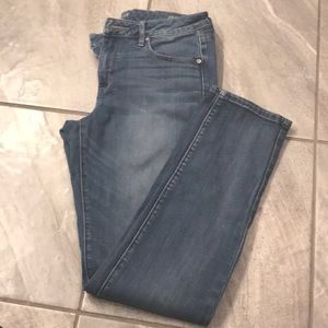 Size 6 A.n.a jeans.